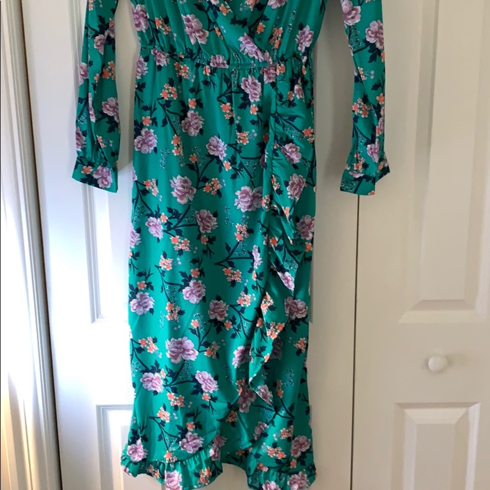 ASOS Influence Floral print wrap dress - Picture 4 of 10